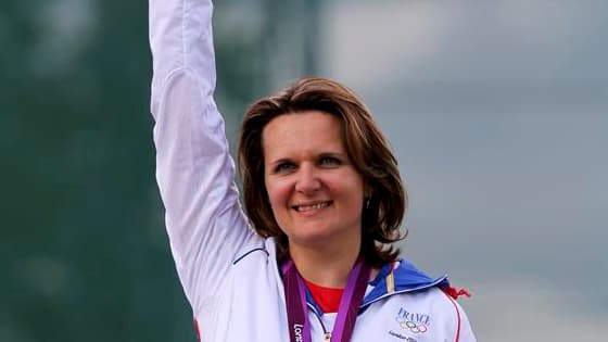 La tireuse française Delphine Racinet-Réau a obtenu samedi aux Jeux de Londres la médaille de bronze de l'épreuve de fosse olympique, douze ans après avoir obtenu l'argent à Sydney. /Photo prise le 4 août 2012/REUTERS/Sergio Moraes