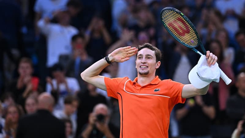 "Je me suis surpassé": battu en finale mais pas abattu, Ugo Humbert savoure "un souvenir incroyable" à Bercy