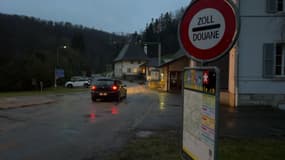 Le poste de douane à Lucelle à la frontière suisse