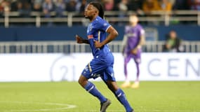 Y. Larouci