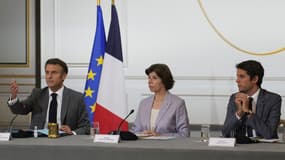 Emmanuel Macron lors du Conseil des  ministres à l'Élysée le 21 juillet 2023