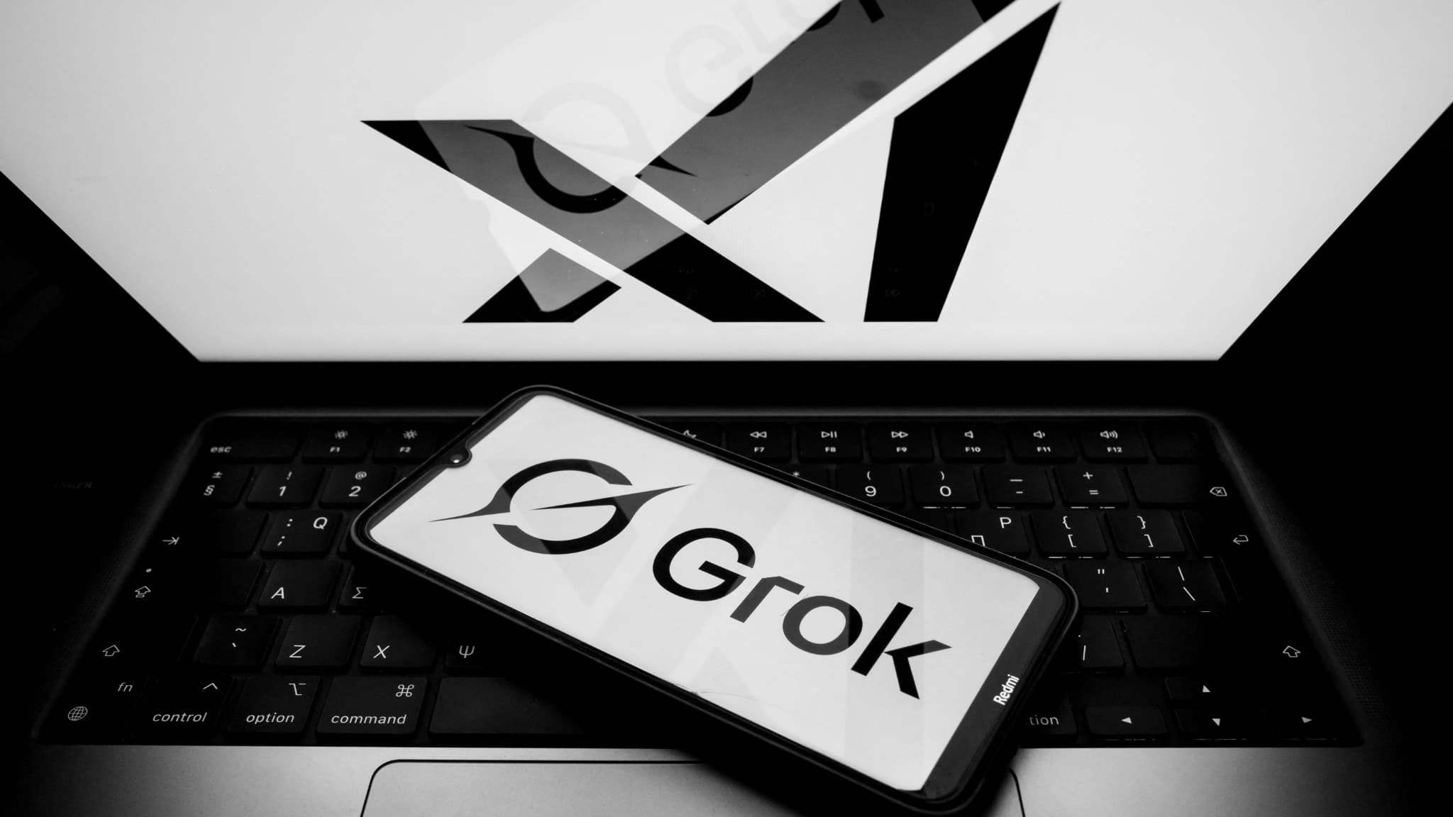 Grok'un Ürettiği Çıplak Görüntü Skandalı: İngiliz Milletvekili xAI'ya Dava Açtı
