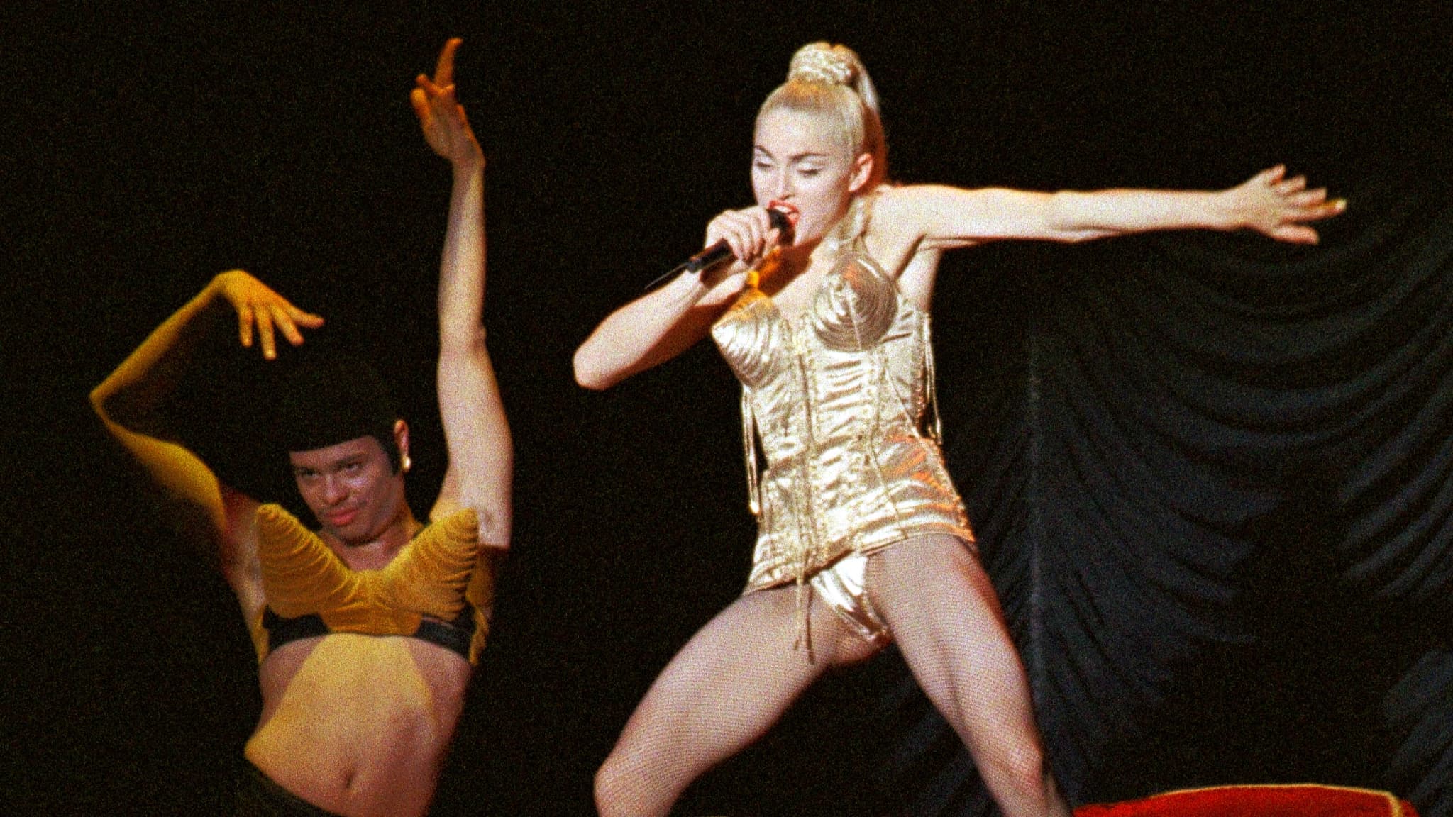 Madonna, Blonde Ambition Tour, 1990