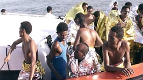 Le bilan ne cesse de s'alourdir, après le naufrage d'un bateau transportant 500 migrants.