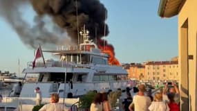 Les images d'un yacht en flamme dans le port de Saint-Tropez, le 10 juillet 2025.