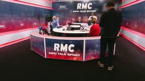 "François me frappe avec ma cravate!": étrange ambiance pour le "Noël des experts" sur RMC