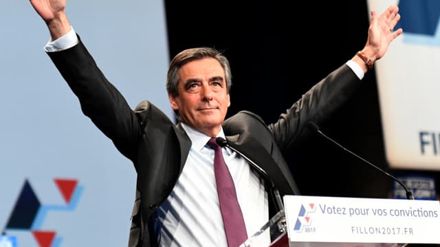 François Fillon lors d'un meeting à Paris, le 18 novembre 2016.