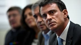 Manuel Valls et ses ministres se sont réunis en comité interministériel aux Mureaux.