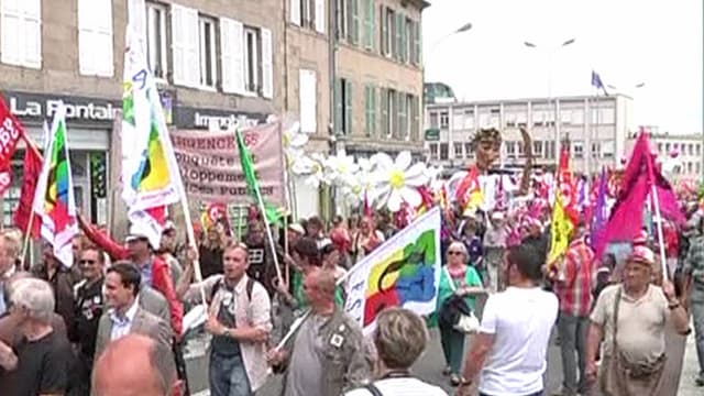 Mobilisation à Guéret, dans la Creuse, pour la défense du service public en zones rurales.