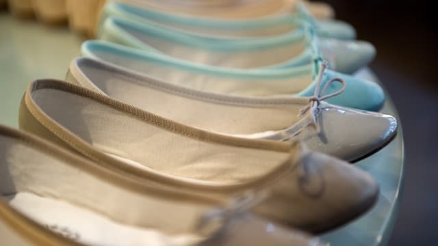 Les marques françaises de chaussures comme Repetto voient leurs ventes à l'étranger augmenter.
