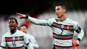 La joie de l'attaquant portugais Cristiano Ronaldo, après un but marqué contre le Luxembourg, lors des éliminatoires de la Coupe du monde 2022 au Qatar, le 30 mars 2021 à Luxembourg