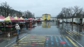 Le marché couvert de Mulhouse a rouvert ses portes ce mardi 25 février 2024, trois jours après l'attentat. 