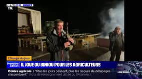 Ce maraîcher breton joue du biniou pour ses collègues agriculteurs