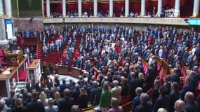 Une minute de silence a été observée à l'Assemblée nationale le 10 octobre 2023 après les attaques menées par le Hamas contre Israël. 