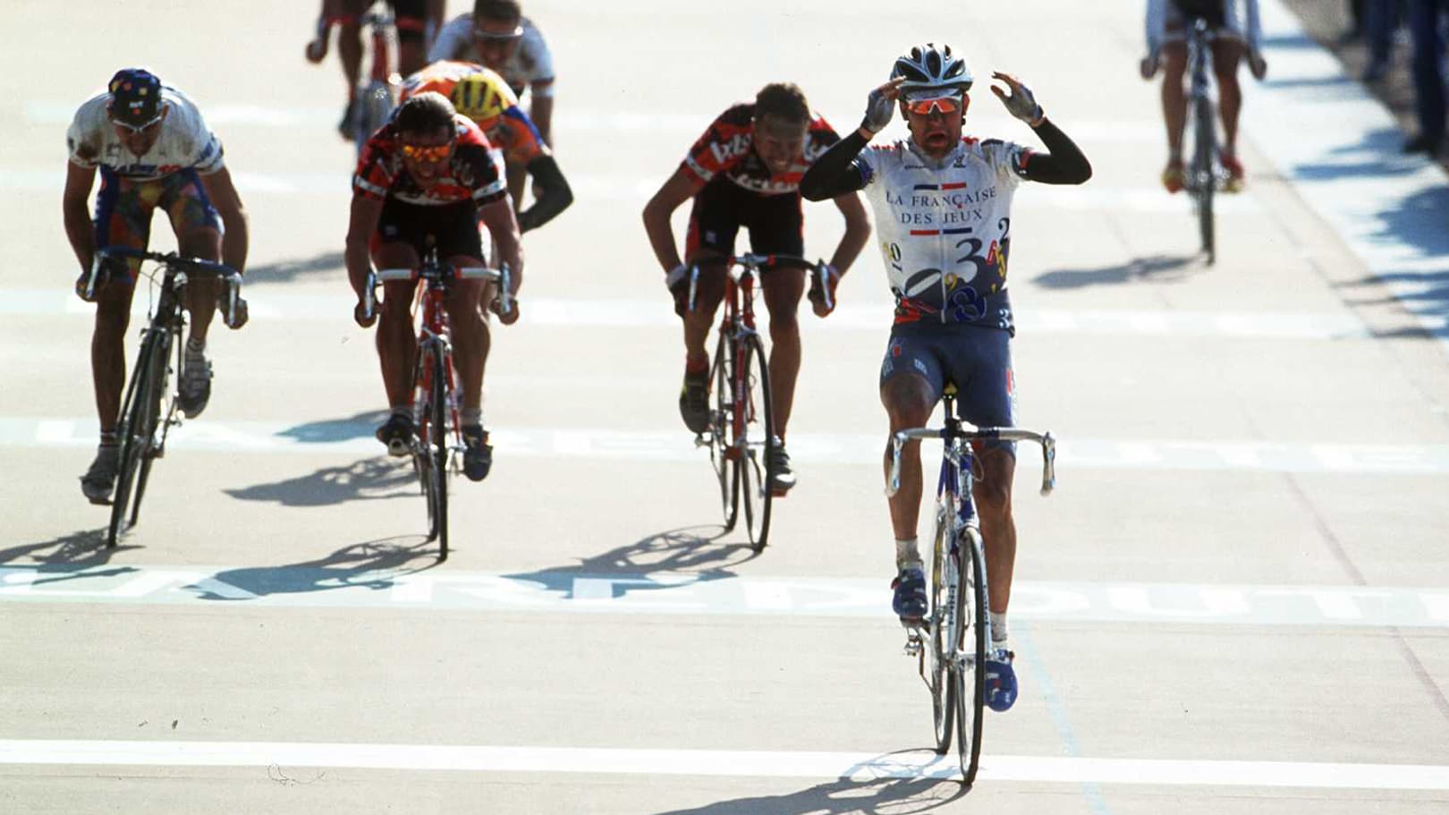 Frédéric Guesdon remporte Paris-Roubaix, le 13/04/1997