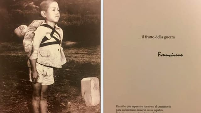 Terrible cliché de cet enfant attendant son tour au crématorium pour son petit frère mort qu'il porte sur le dos.