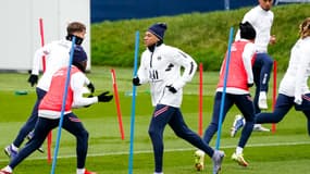 Kylian Mbappé à l'entraînement du PSG le 8 janvier  2022