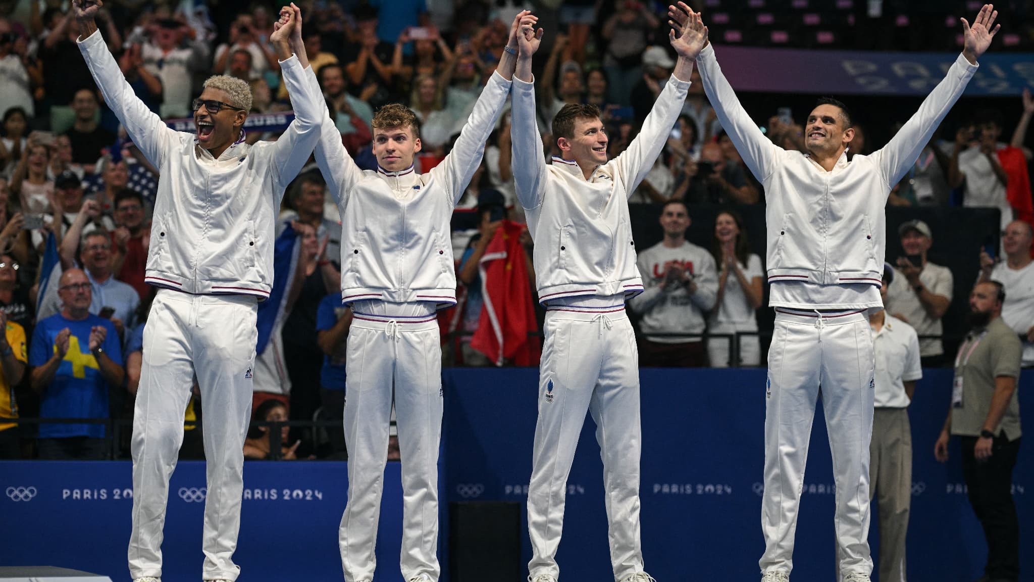 Yohann Ndoye-Brouard, Léon Marchand, David Grousset et Florent Manaudou ont décroché l'argent sur 4x100m 4 nages aux JO 2024.