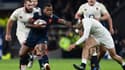 Virimi Vakatawa a tout tenté pour battre les Anglais à Twickenham ce samedi.