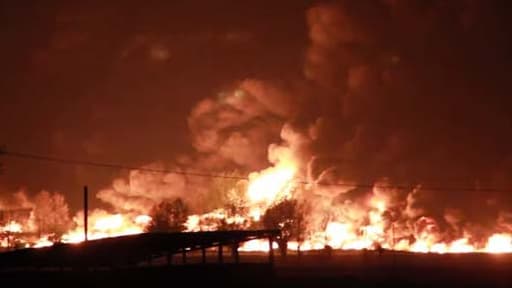 Un spectaculaire incendie s'est déclenché dans un train en Belgique, dans la nuit de vendredi à samedi.