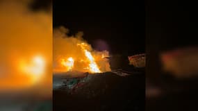Un incendie s'est déclaré sur le chantier du site Boralex à Cruis, près de 400 panneaux photovoltaïque sont partis en fumée.