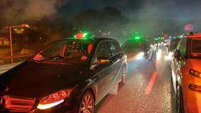 Les chauffeurs de taxis manifestent une nouvelle fois ce lundi 9 décembre.