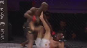Samba Sima face à Tchétchène Zelimkhan Umarov à Hexagone MMA, le 11 août à Orange