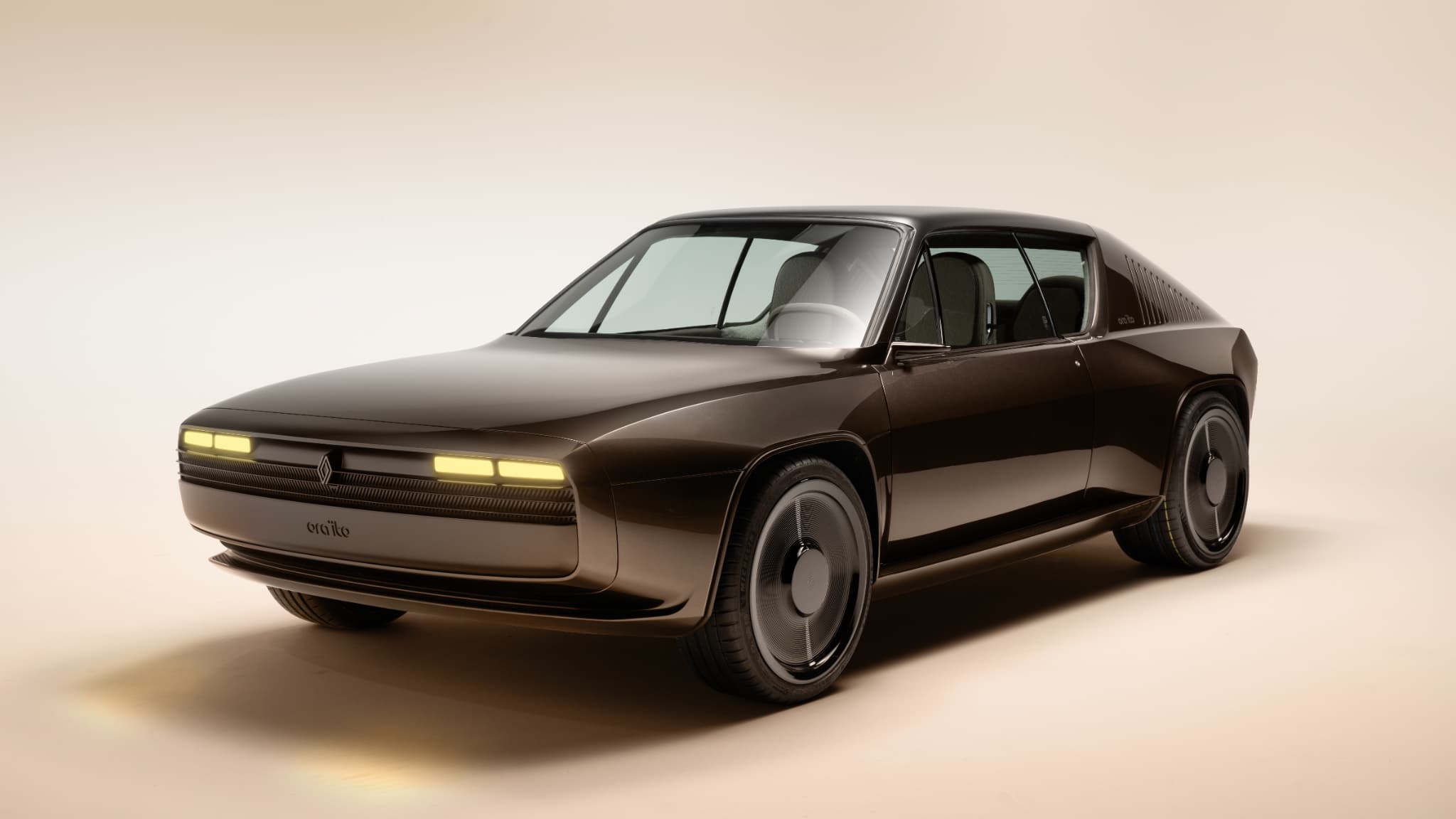 Le restomod de l'emblématique Renault 17 développé avec le designer français Ora ïto.