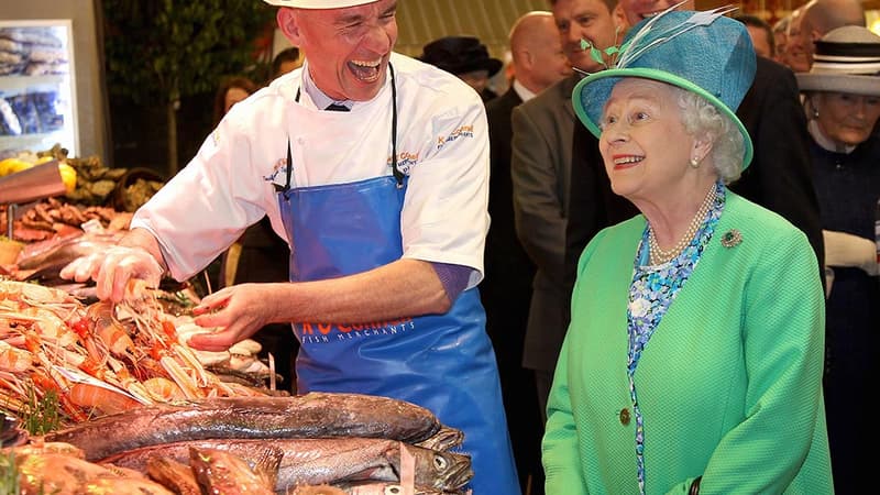La reine d'Angleterre, en 2011, en visite en Irlande.