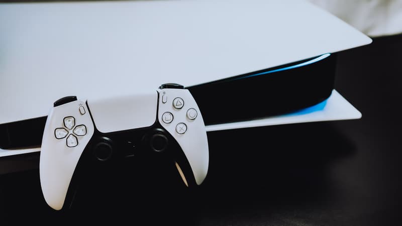 Fnac, Amazon, Cdiscount : la PS5 est-elle en stock durant les soldes ?