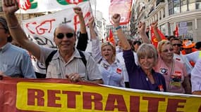 Manifestation contre la réforme des retraites samedi à Marseille. Selon la CFDT, quelque 2,9 millions de personnes ont défilé samedi dans les villes de France pour protester contre le projet gouvernemental, une mobilisation "au même niveau" que lors de la