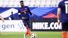 Benoit Badiashile avec l'équipe de France espoirs, à Grenoble le 2 juin 2022