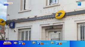 Rillieux: les habitants manifestent contre la fermeture d'un bureau de Poste