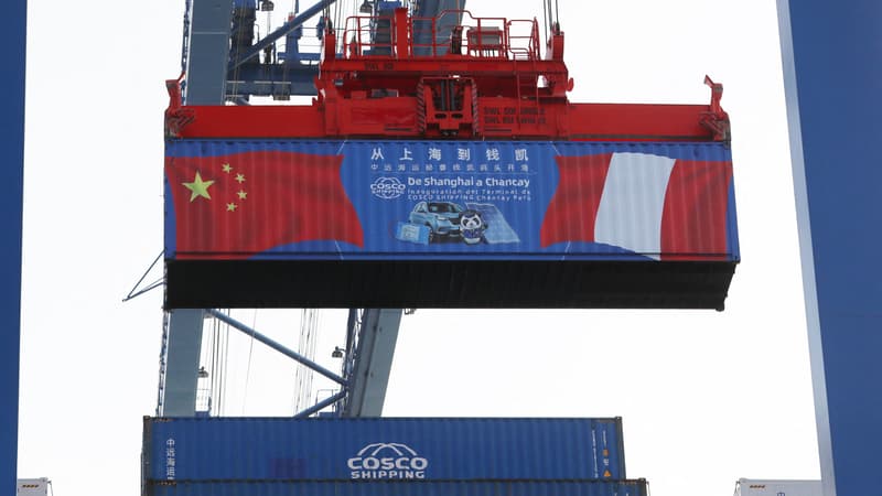 Après Maersk et MSC, le géant chinois du transport maritime Cosco suspend "jusqu'à nouvel ordre" ses services à destination et en provenance de pays du Golfe