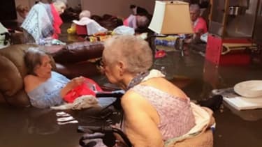 Les personnes âgées dans la résidence Bella Vita.
