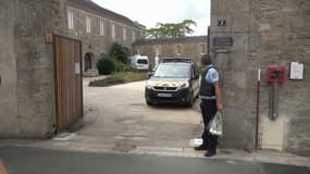 Un véhicule de gendarmerie à Saint-Laurent-sur-Sèvre.