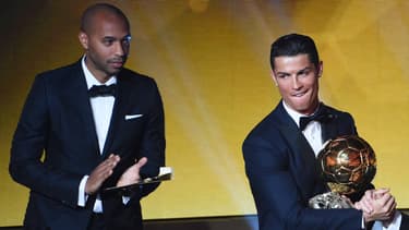 Thierry Henry et Cristiano Ronaldo le 12/01/2015 lors de la cérémonie du Ballon d'or