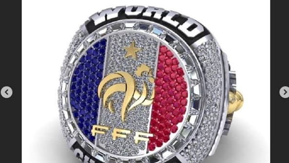 Le visuel de la bague posté par Antoine Griezmann sur les réseaux sociaux Le visuel de la bague posté par Antoine Griezmann sur les réseaux sociaux
