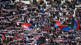 Les supporters de l'OL au Groupama Stadium, à Lyon le 19 octobre 2019