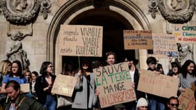 Manifestation des étudiants pour l'environnement et le climat le 22 février 2019, à Paris.
