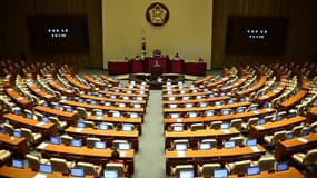 Le chauffeur de 57 ans s'est immolé dans sa voiture devant le Parlement de Séoul.