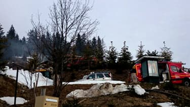Intervention des pompiers sur un incendie survenu dans un restaurant de Marc Veyrat, sur la commune de Manigod, en Haute-Savoie.