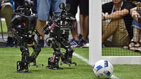 L'équipe de France de foot robotique est devenue championne du monde en battant la Chine par 4 buts à 0.