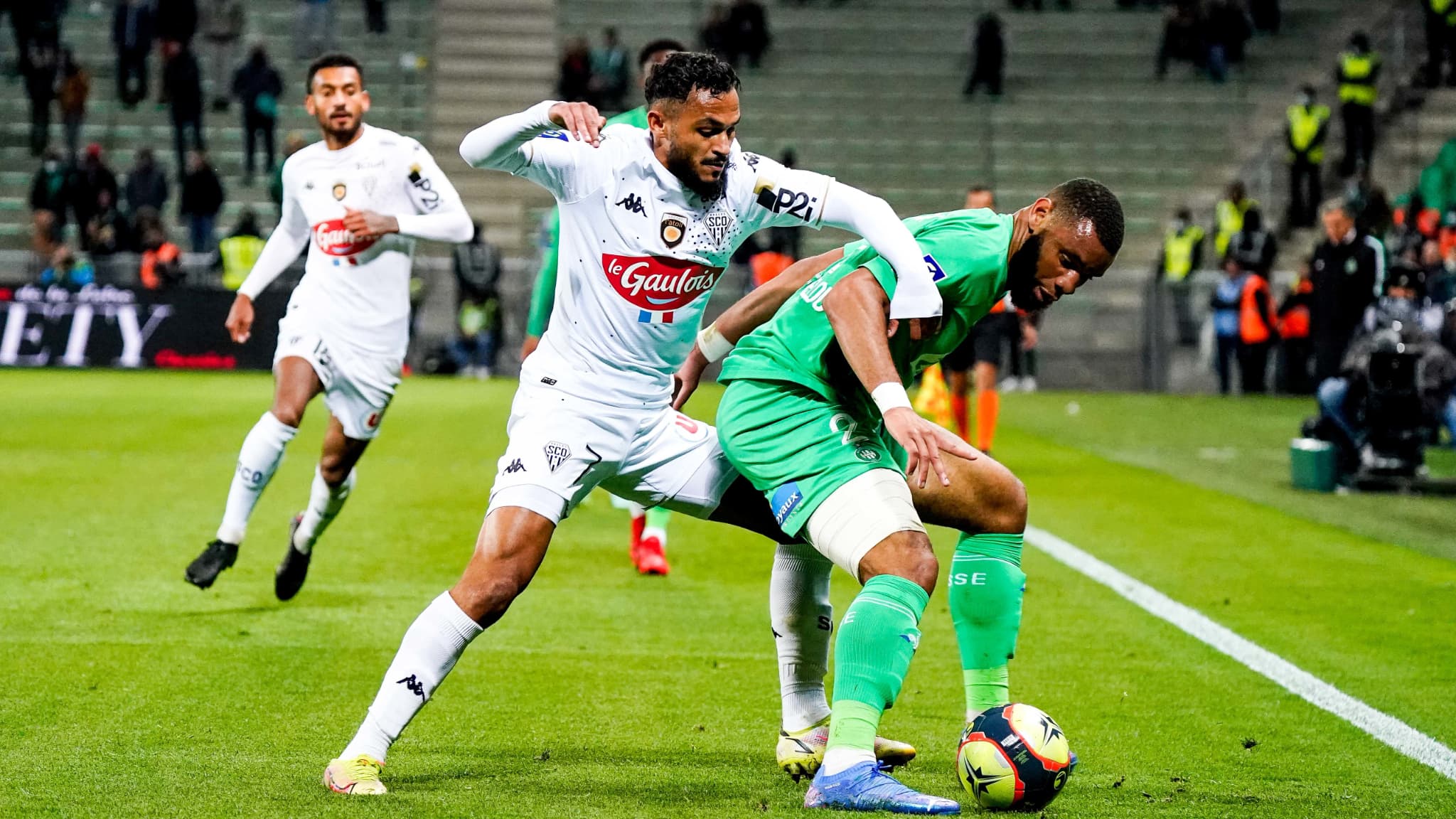 Sofiane Boufal et Harold Moukoudi devraient jouer la CAN avec le Cameroun et le Maroc Sofiane Boufal et Harold Moukoudi devraient jouer la CAN avec le Cameroun et le Maroc