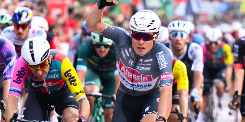 Jasper Philipsen vainqueur de la 8e étape de la Vuelta 2025 à Saragosse