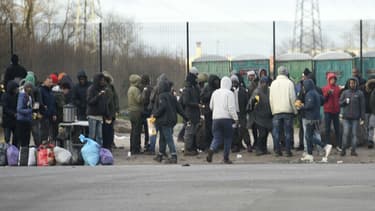 Des migrants à Calais le 2 février 2018