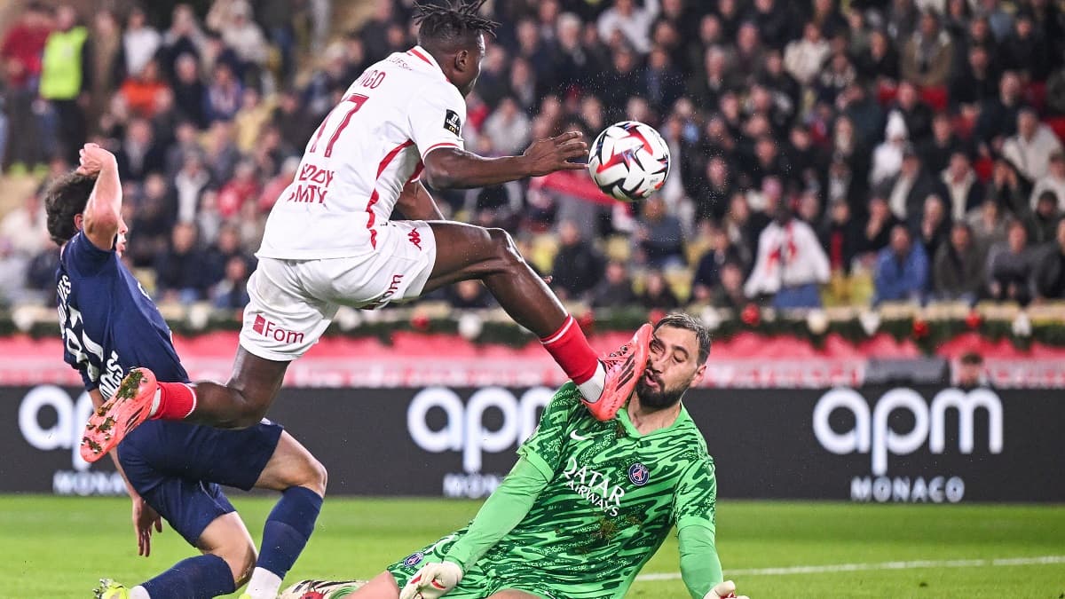 Ligue 1 - Monaco-PSG - Wilfried Singo et Gianluigi Donnarumma, le 18 décembre 2024 Ligue 1 - Monaco-PSG - Wilfried Singo et Gianluigi Donnarumma, le 18 décembre 2024
