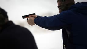Des étudiants américains s'entraînent au stand de tir, à Wallingford, le 24 février 2013. (Illustration)