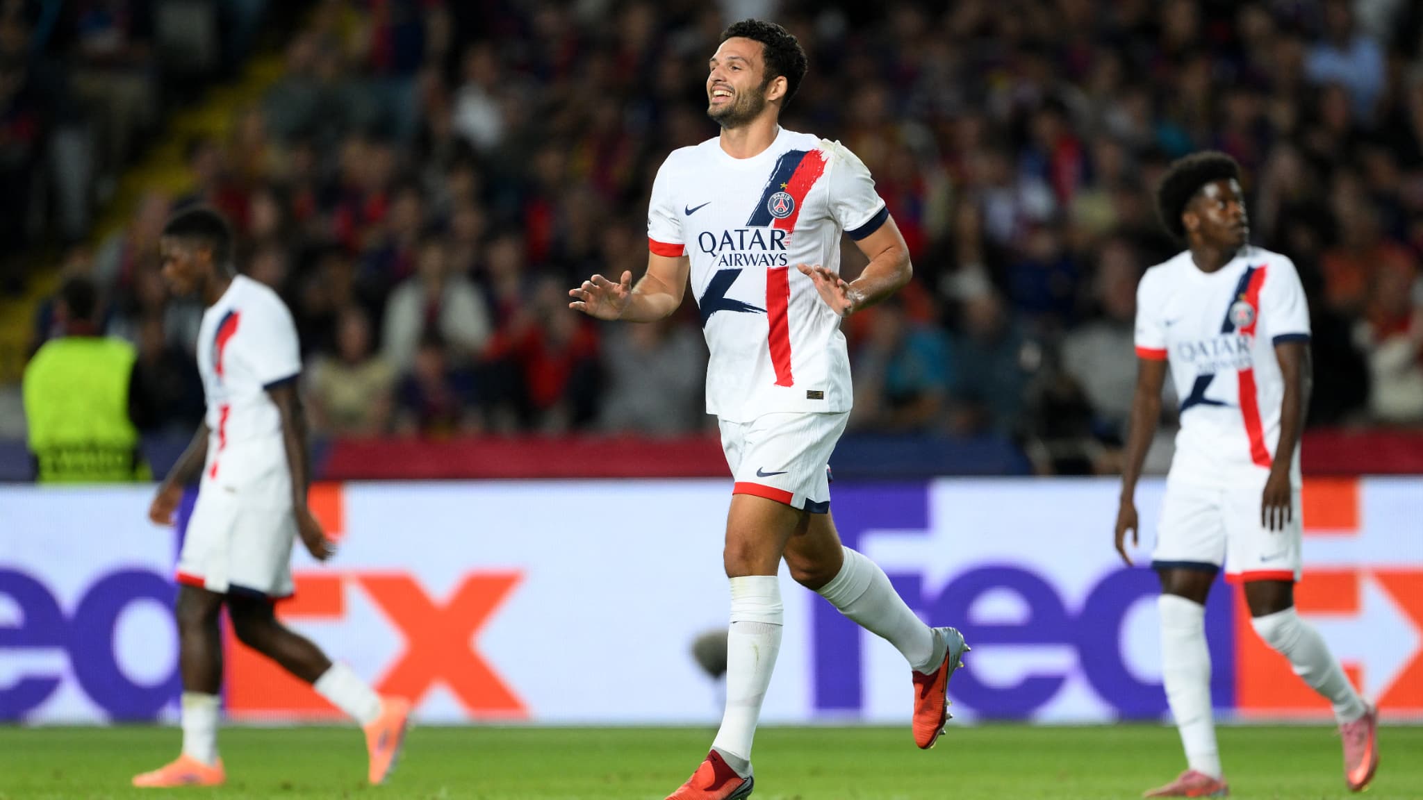 GONÇALO RAMOS DÉPASSE KYLIAN MBAPPÉ: LE PORTUGAIS S’OFFRE UN RECORD ORIGINAL GRÂCE À SON BUT DÉCISIF LORS DE BARÇA-PSG