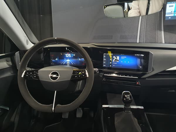Intérieur nouvelle Opel Astra